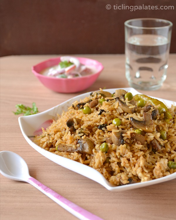 Mushroom Peas Pilaf Pulao recipe using mushroom and peas