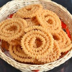 Garlic Murukku Recipe or Poondu Murukku Recipe