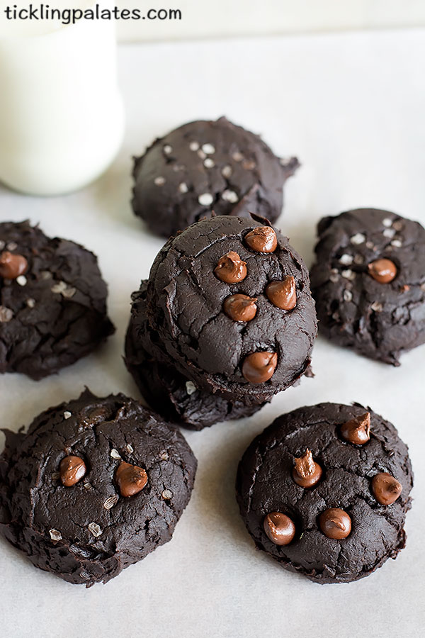 eggless chocolate avocado cookies