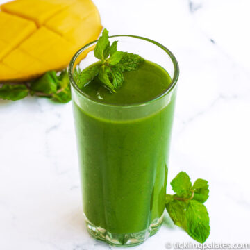 vegan mango green smoothie